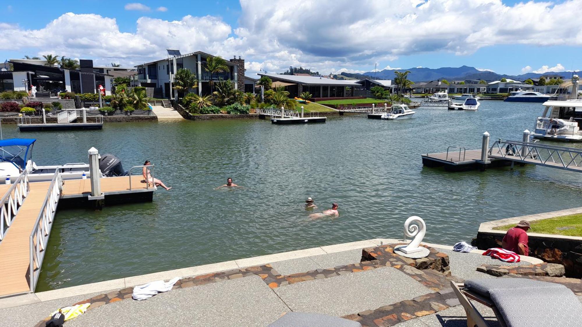 Mermaid Waterways Apartment Whitianga Exterior photo