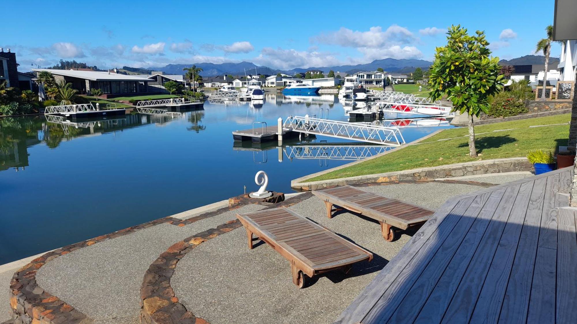 Mermaid Waterways Apartment Whitianga Exterior photo