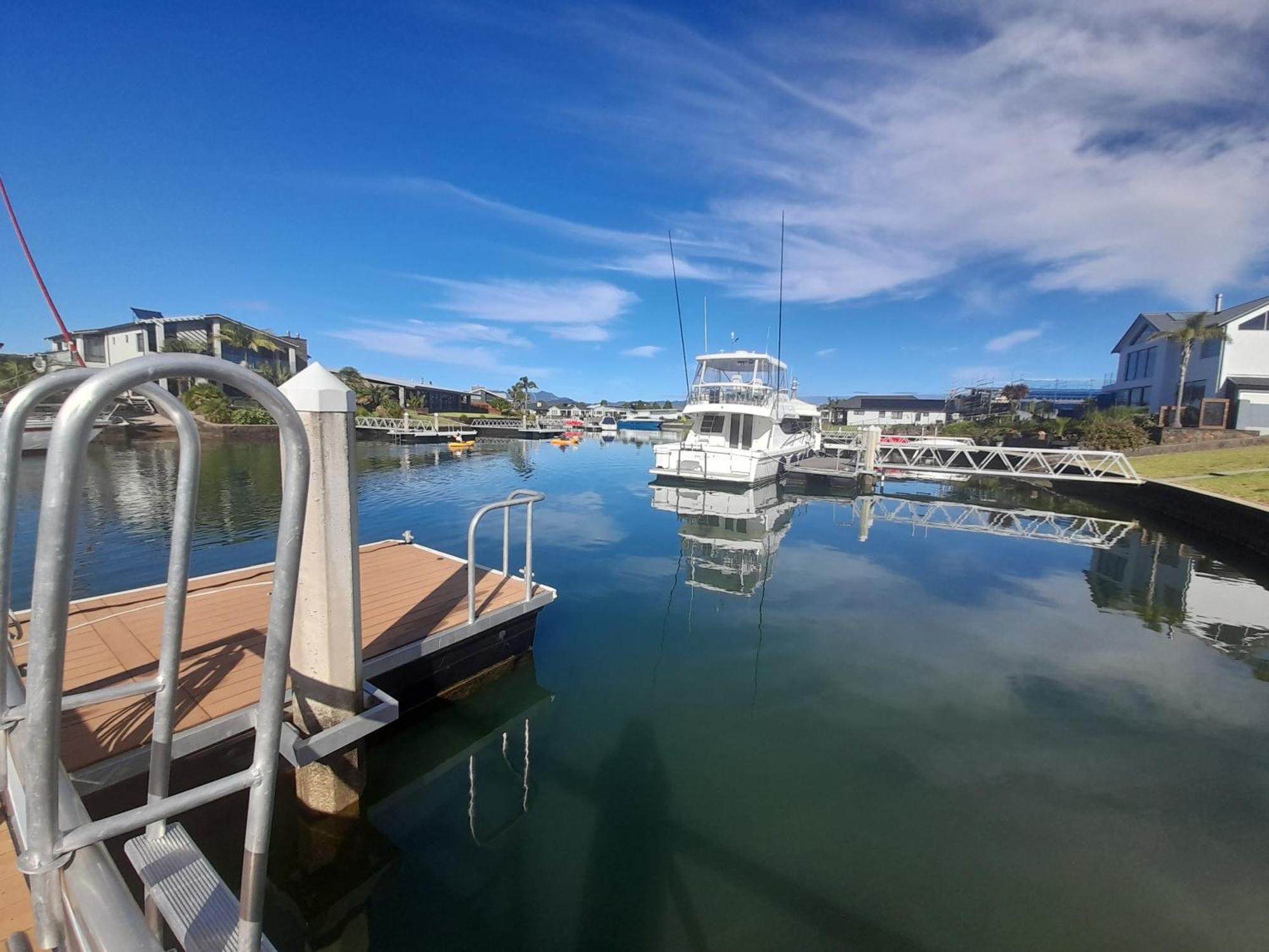 Mermaid Waterways Apartment Whitianga Exterior photo